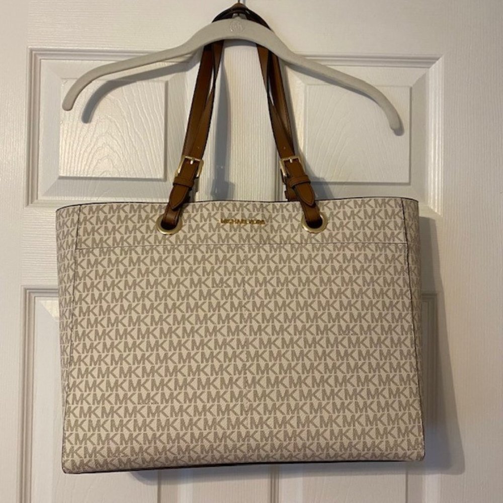 NWT Michael Kors Vanilla Bag Commuter Tote